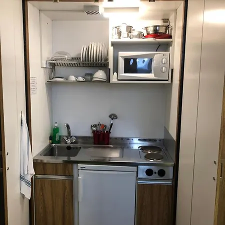 스타 아파트호텔 4*