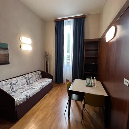 스타 아파트호텔 4*