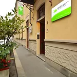 Star Aparthotel
